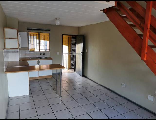 1 BEDROOM PROPERTY TO RENT IN DIE BULT